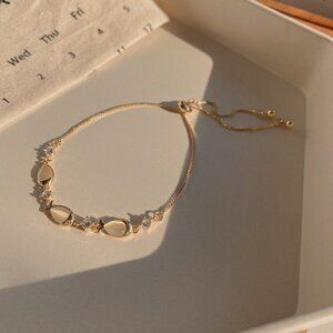 Women’s Real Gold-Plated Adjustable Cat’s Eye Fish Charm Bracelet Copper Base